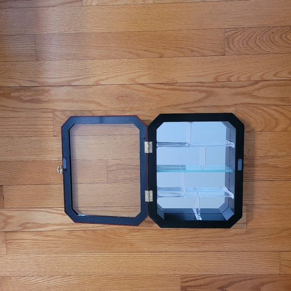 ๐ ร 10" ร 8" ornament display box with eight shelves that are 2.5" deep. - Picture 2 of 3